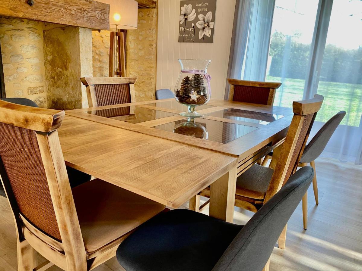 Les Pierres De Tiphaine Holiday home