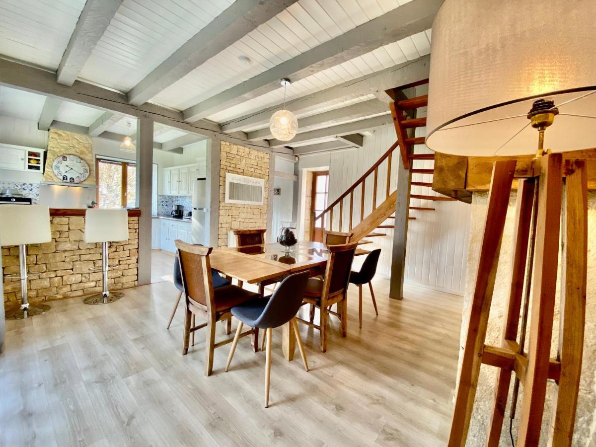 Les Pierres De Tiphaine Holiday home
